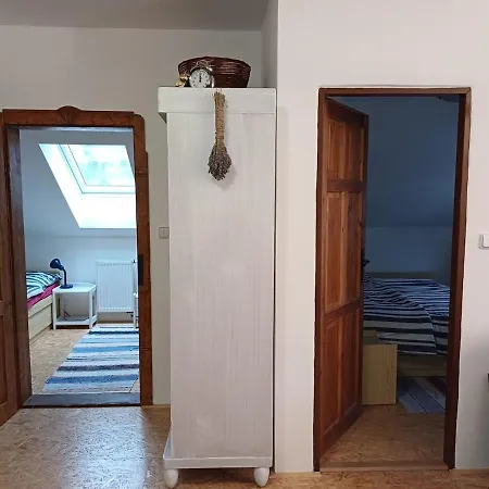 Blue Little House Apartment *